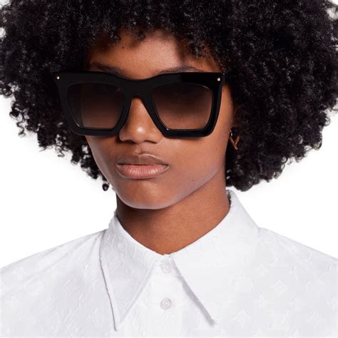 Products by Louis Vuitton: La Grande Bellezza Sunglasses.